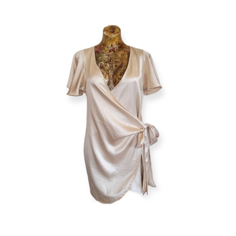 Dress Forum wrap dress short sleeve small ruffles wedding party